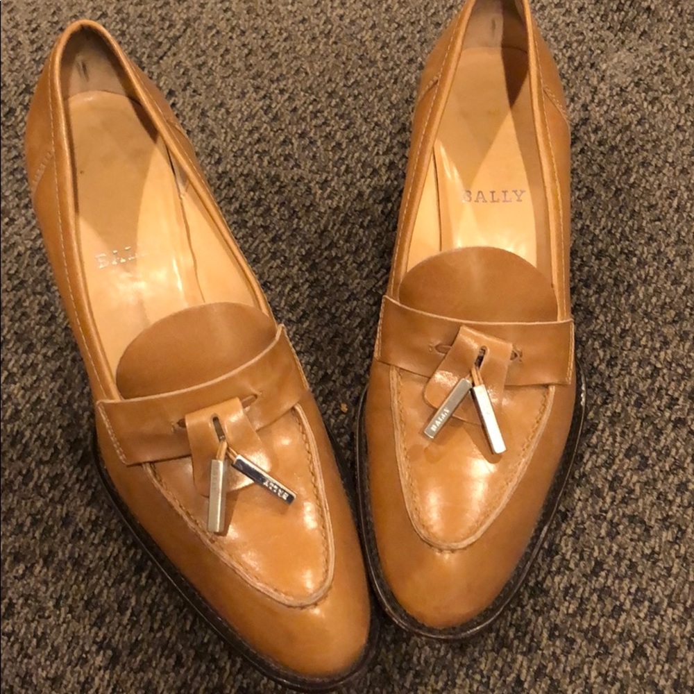Bally women’s classy little heel